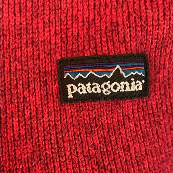 Women's Red Patagonia Fleece - Picture 2 of 3